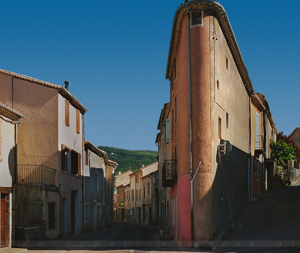 Flat Iron - Sault. Provence / France 2004